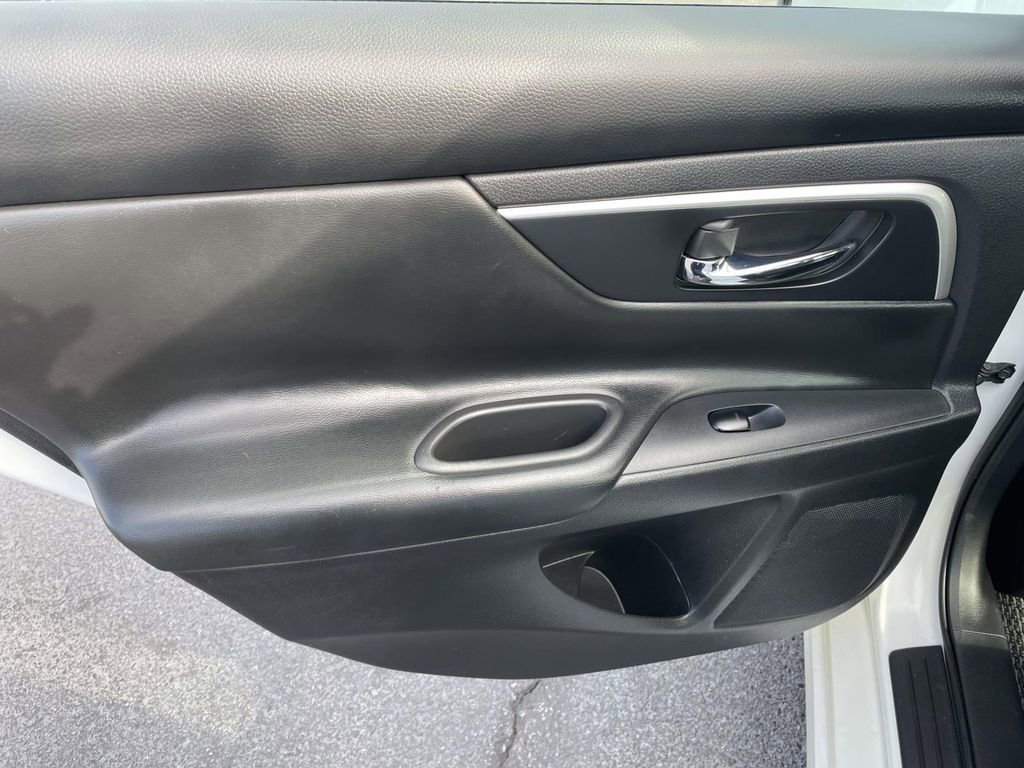 Used 2018 Nissan Altima 2.5 SR image 18