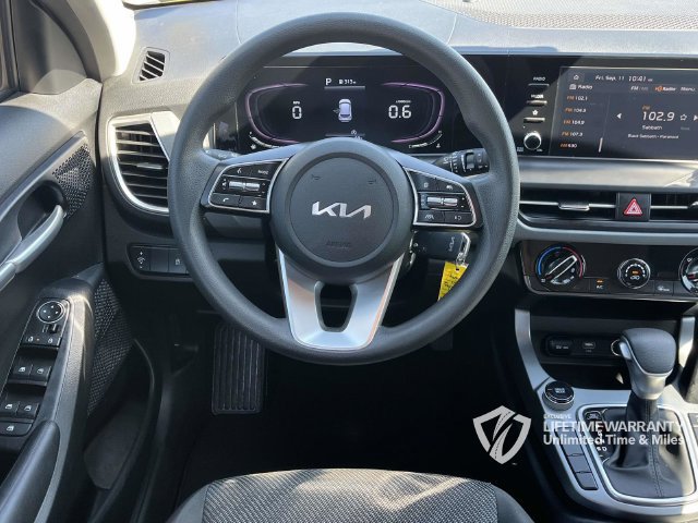 Used 2024 Kia Seltos LX AWD/4WD image 19