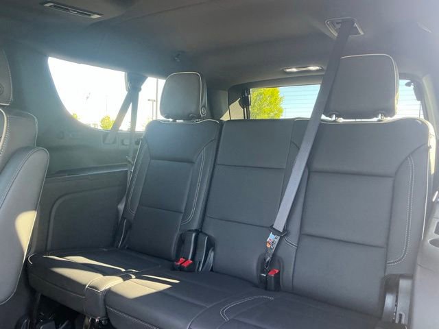 Used 2025 Chevrolet Suburban Premier w/ Sun And Tow Package AWD/4WD image 37
