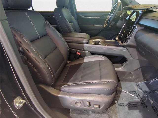 Used 2024 GMC Acadia Elevation image 22