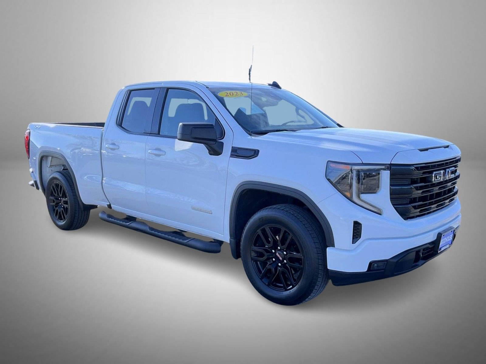 Used 2023 GMC Sierra 1500 Elevation AWD/4WD image 3
