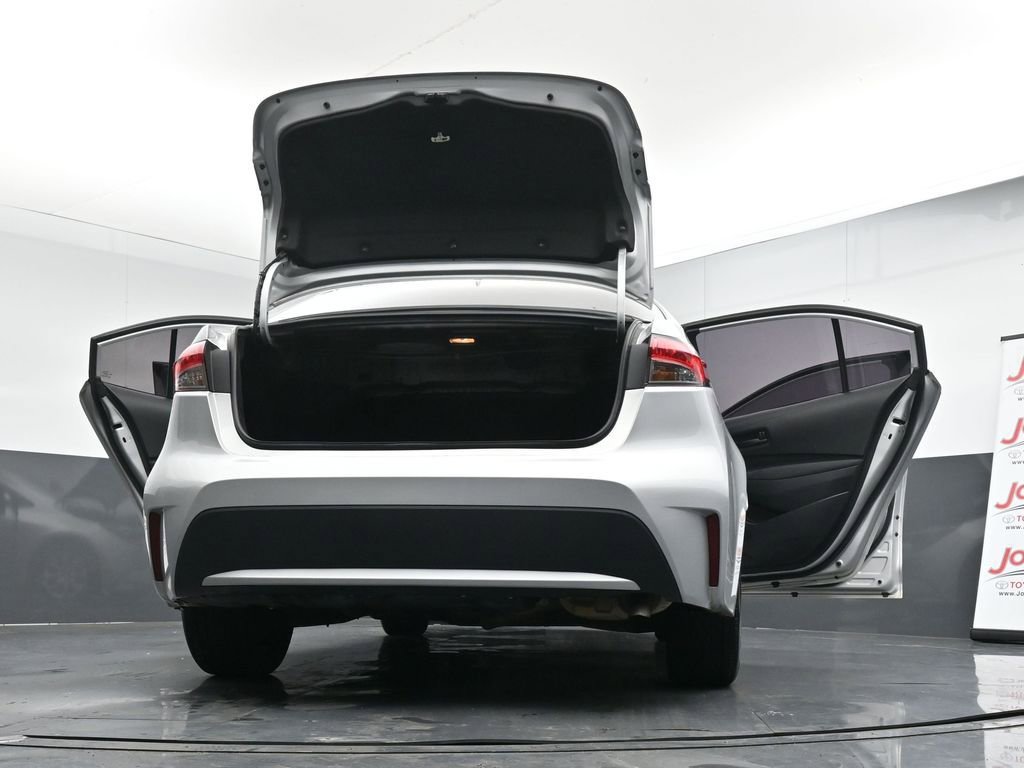 Used 2022 Toyota Corolla LE image 45