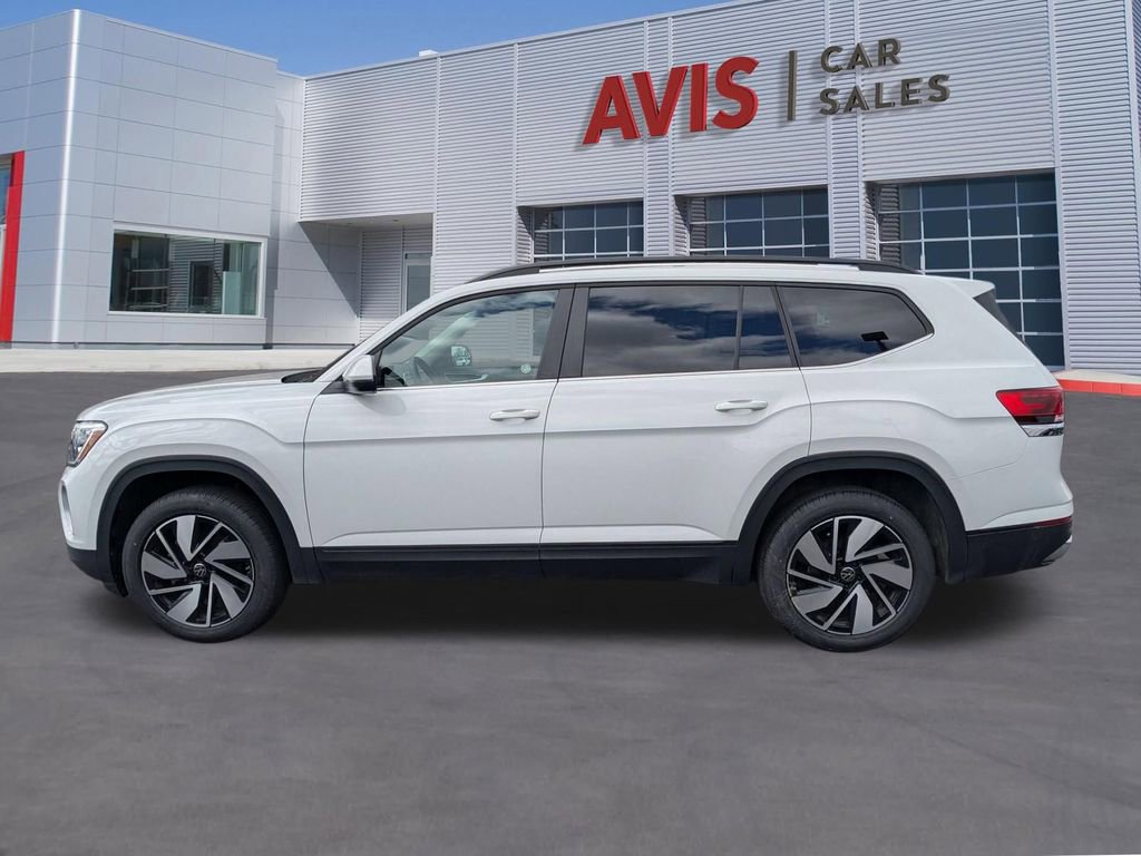 Used 2025 Volkswagen Atlas SE image 10