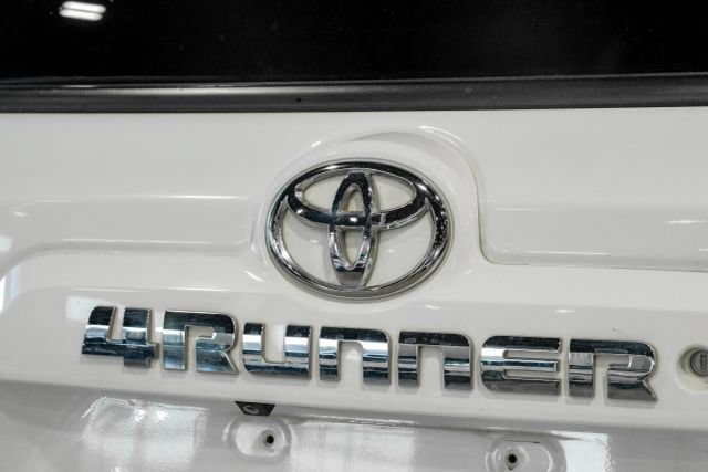 Used 2017 Toyota 4Runner SR5 RWD image 62