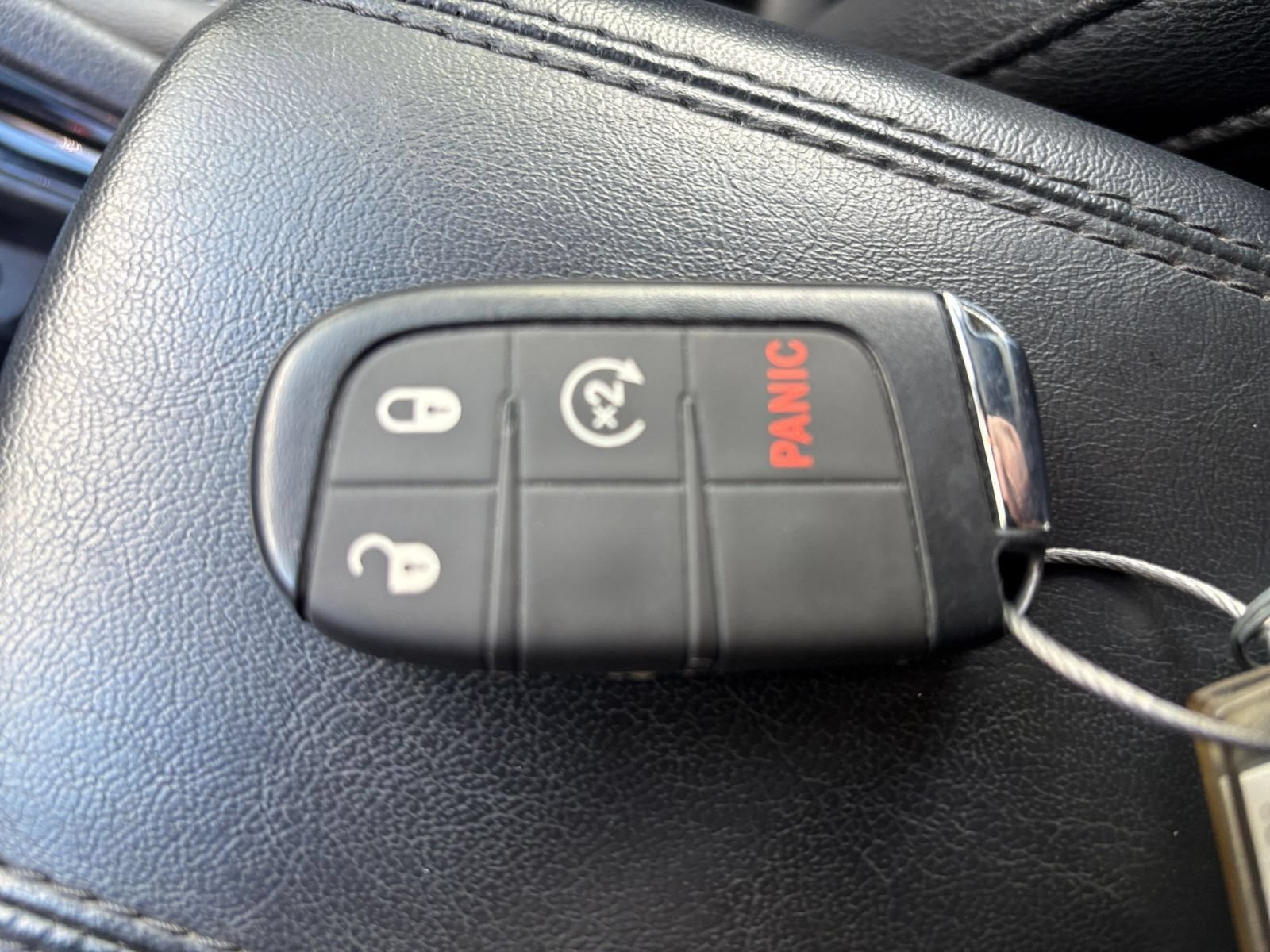 Used 2025 Jeep Compass Limited AWD/4WD image 25