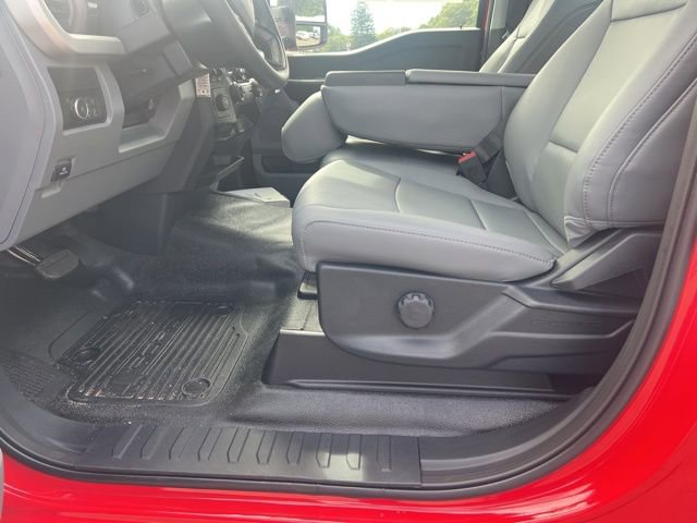 New 2026 Ford F550 4x4 Regular Cab Super Duty image 12