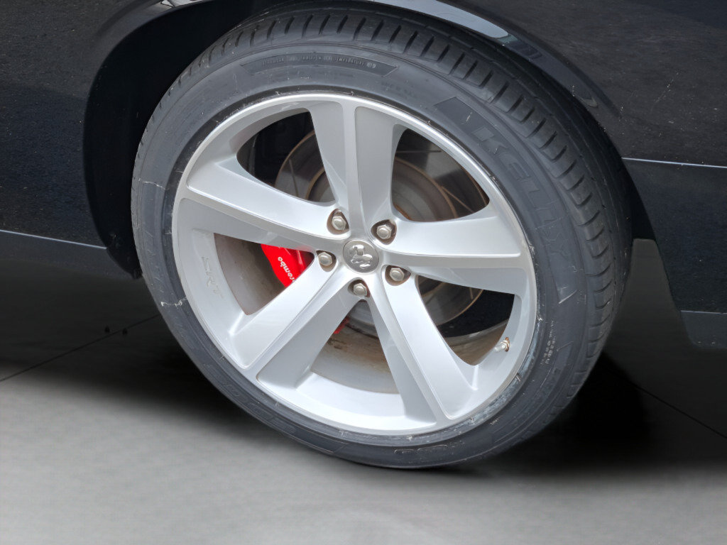Used 2009 Dodge Challenger SRT8 RWD image 11