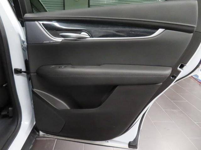 Certified 2025 Cadillac XT5 Premium Luxury image 13