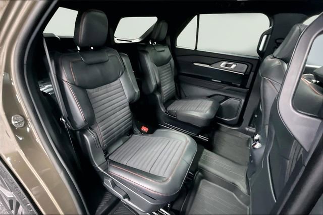 New 2026 Ford Explorer ST-Line w/ ST-Line Street Pack image 11
