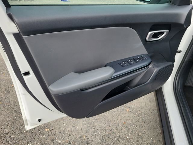 Used 2025 Kia K4 FWD image 19