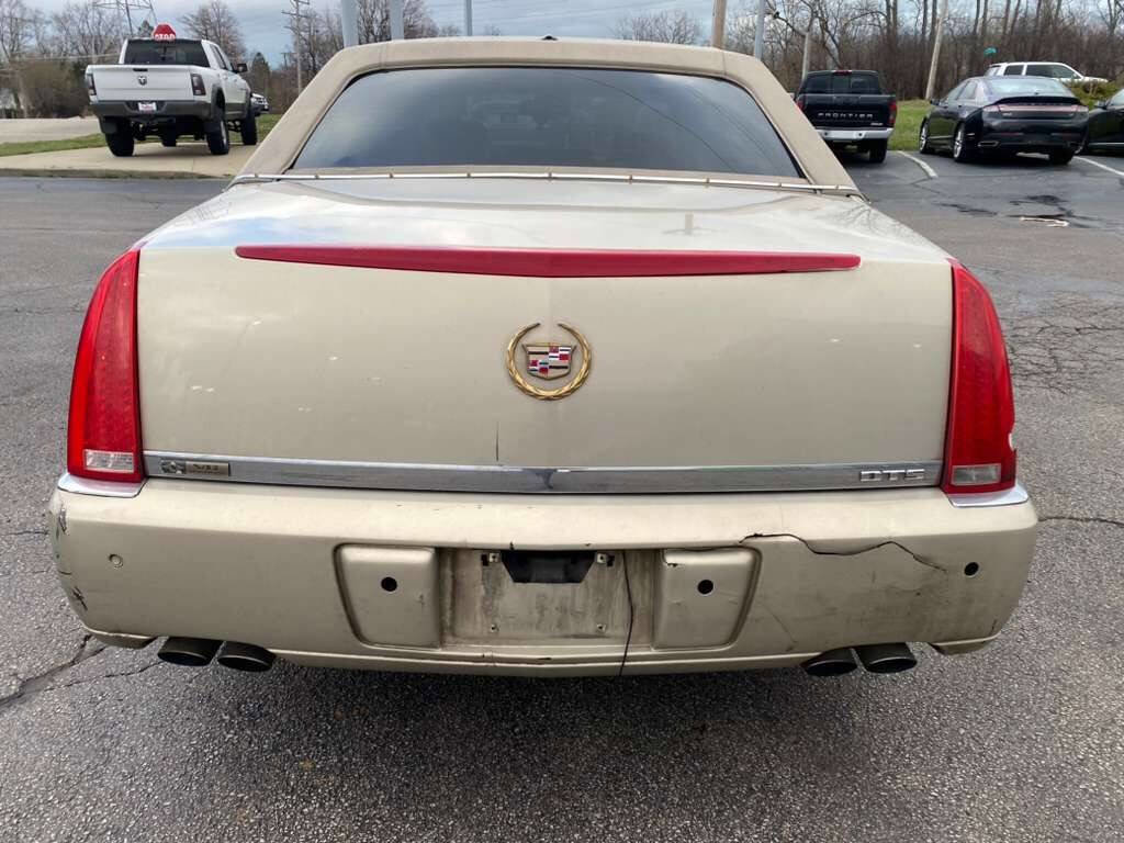Used 2007 Cadillac DTS Performance image 4
