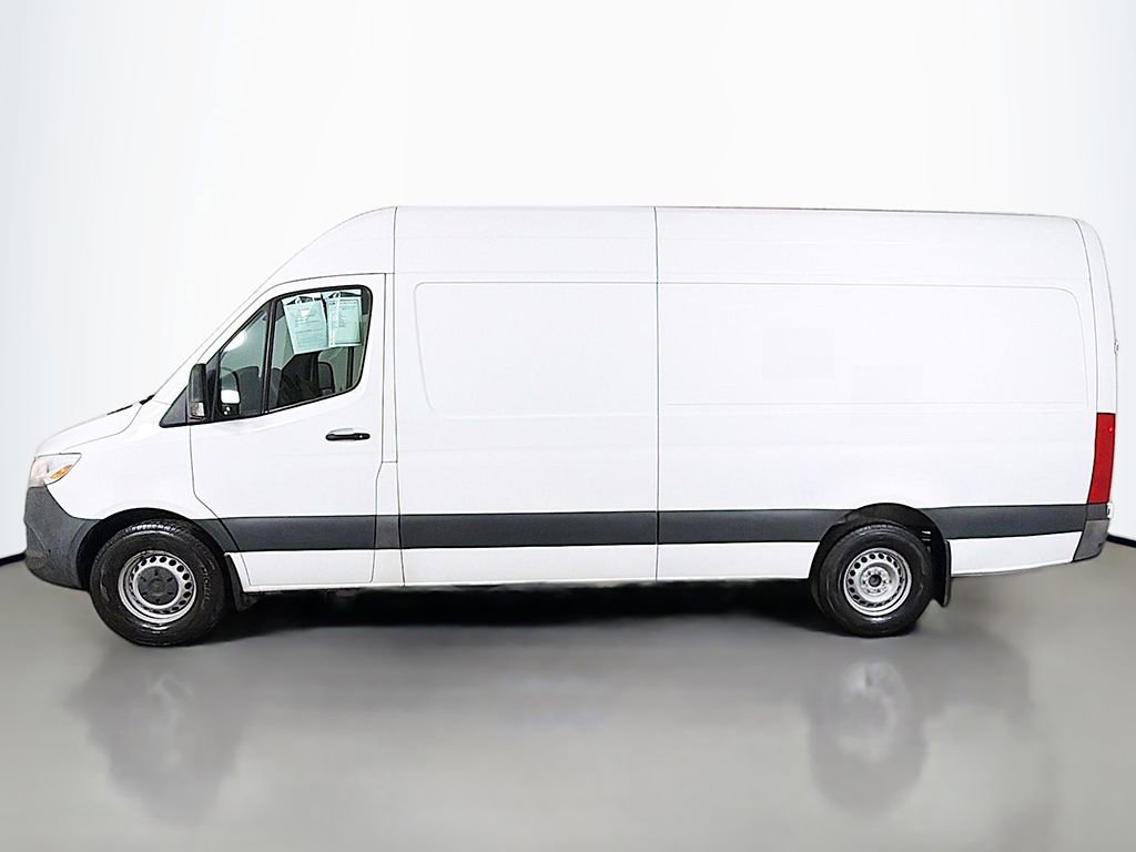 Used 2022 Mercedes-Benz Sprinter 2500 image 10