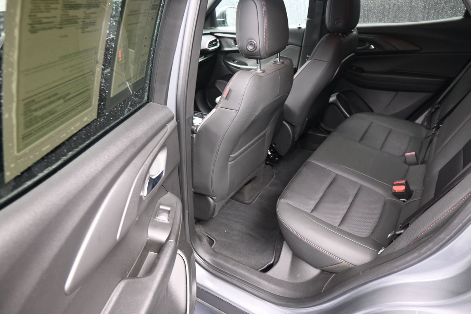 Used 2023 Chevrolet TrailBlazer RS w/ Convenience Package FWD image 17