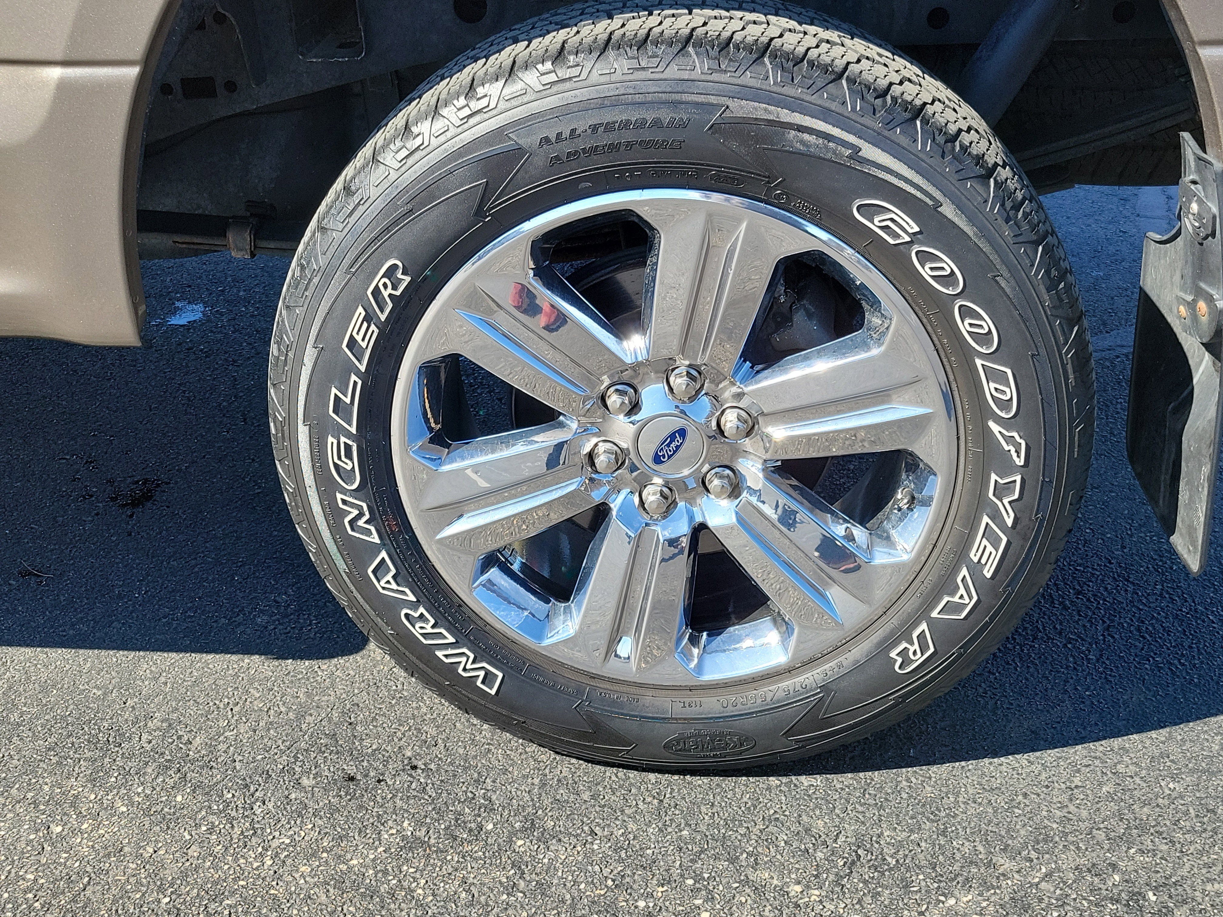 Used 2020 Ford F150 XLT w/ Equipment Group 301A Mid image 6