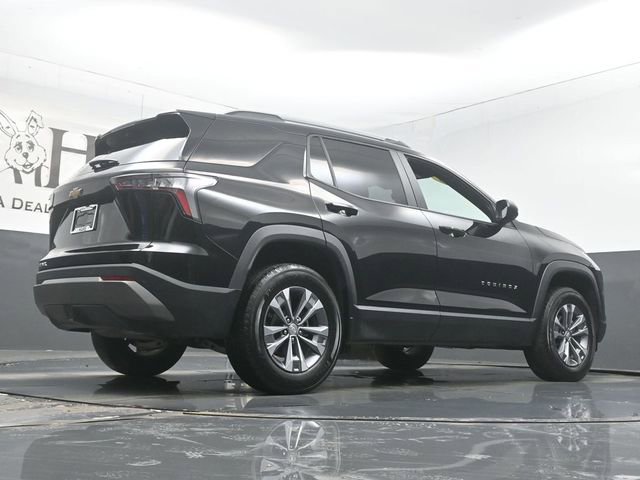 Used 2025 Chevrolet Equinox LT w/ Convenience Package II image 33
