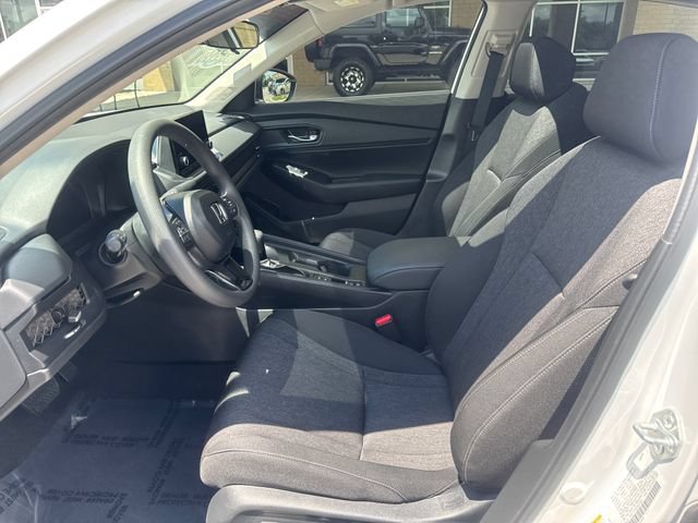 Certified 2025 Honda Accord SE image 8