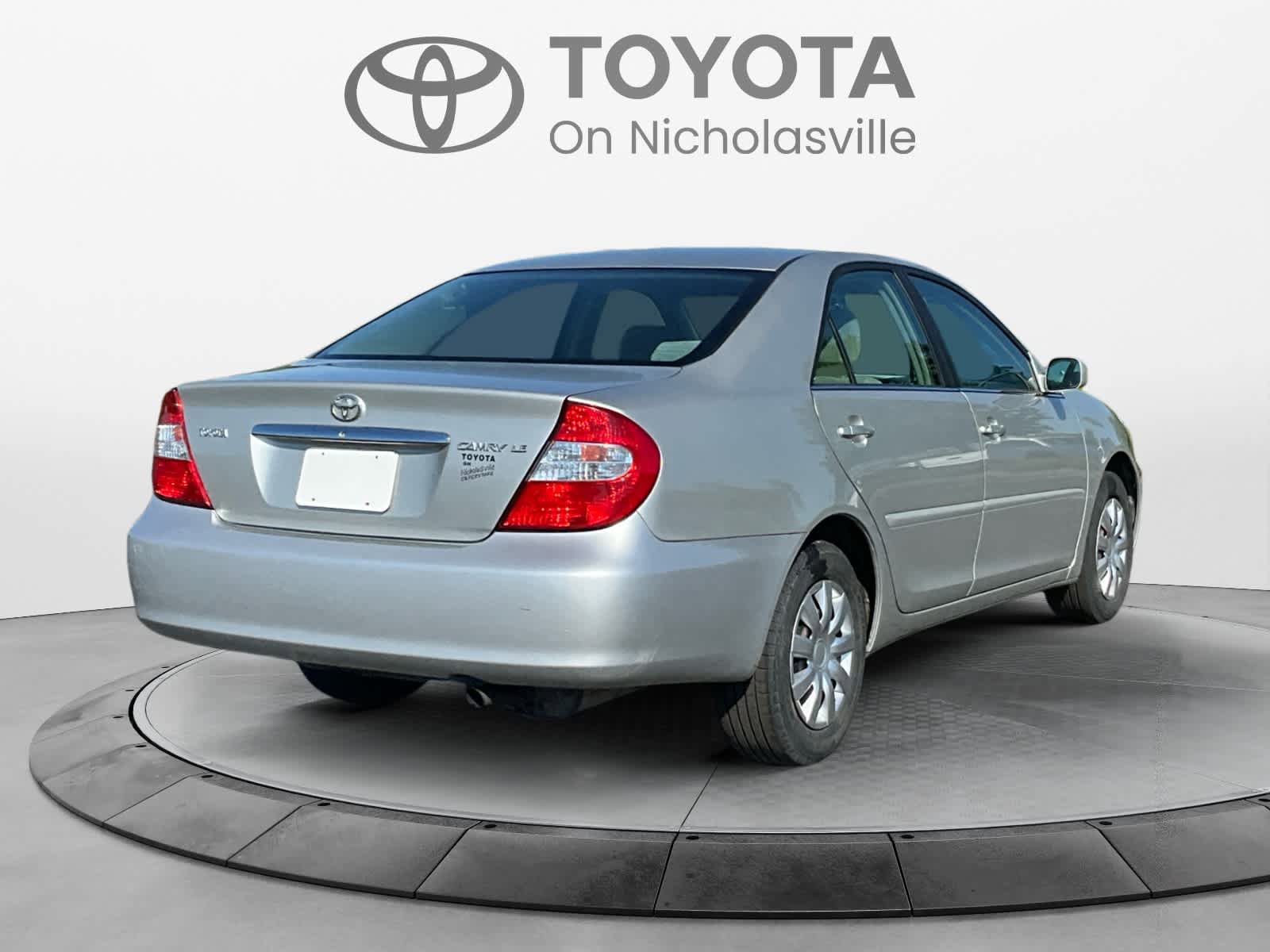Used 2004 Toyota Camry LE FWD image 6