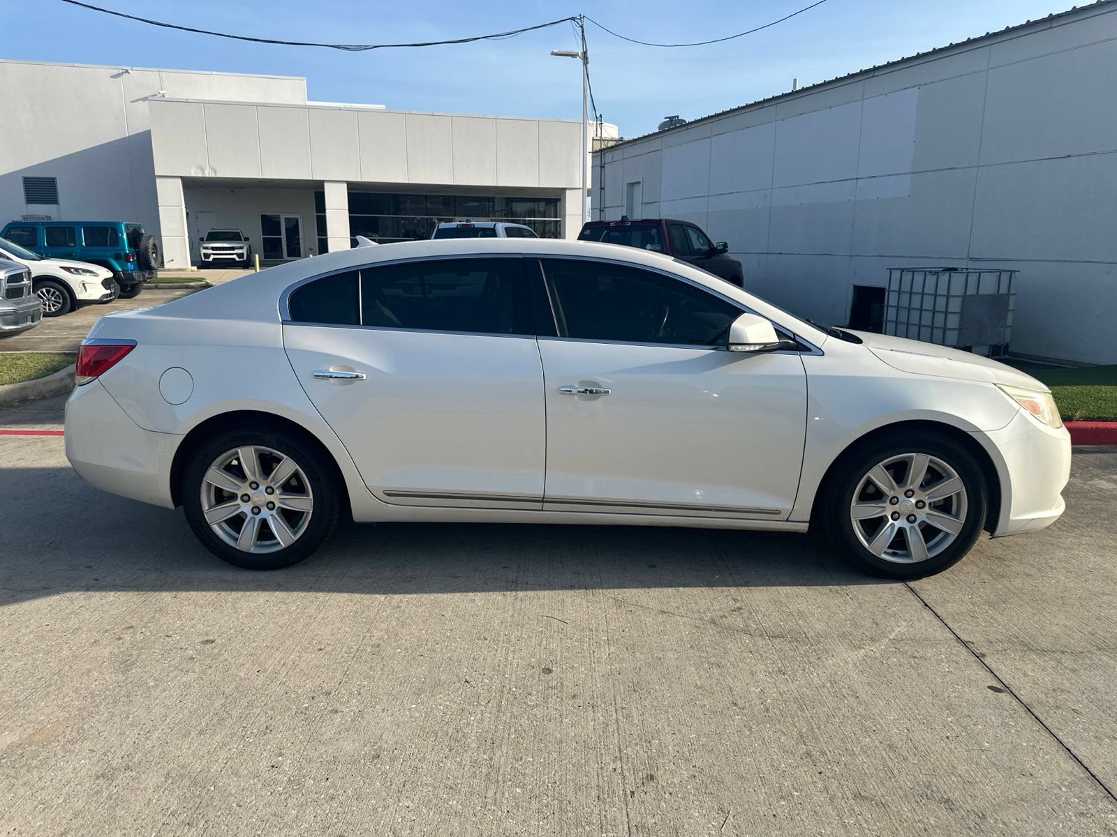 Used 2012 Buick LaCrosse Premium w/ Driver Confidence Package FWD image 8