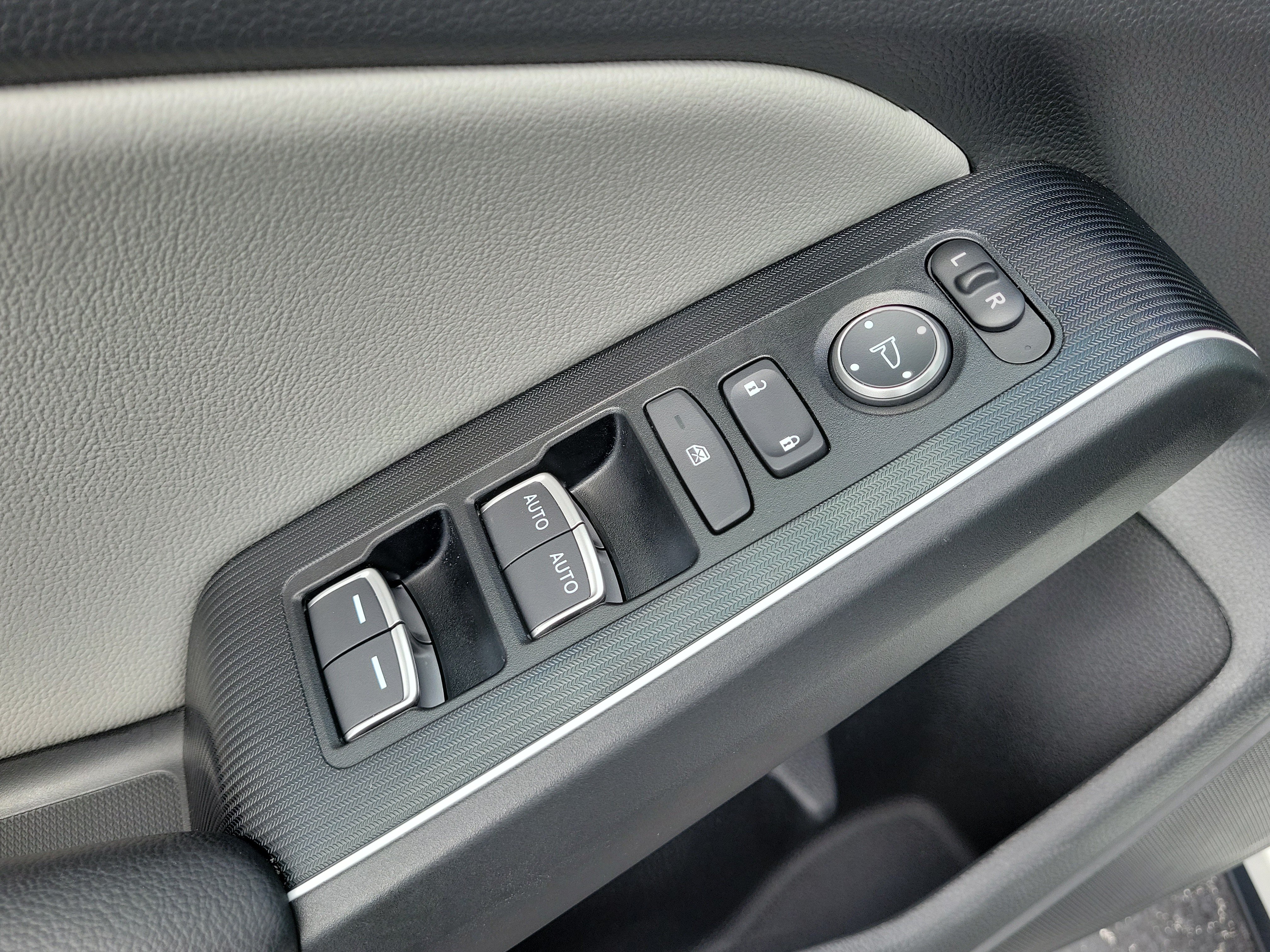 Used 2025 Honda Civic Sport Touring image 12