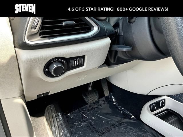 Used 2021 Chrysler Voyager Lxi FWD image 26