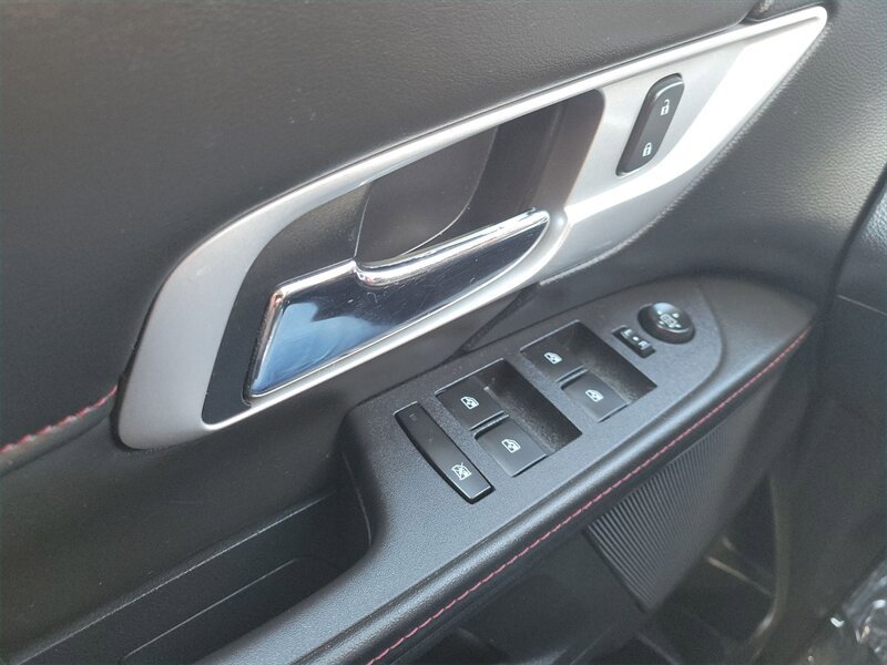 Used 2015 GMC Terrain SLE image 29