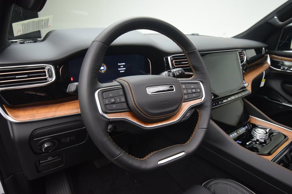 New 2026 Jeep Grand Wagoneer Summit AWD/4WD image 39
