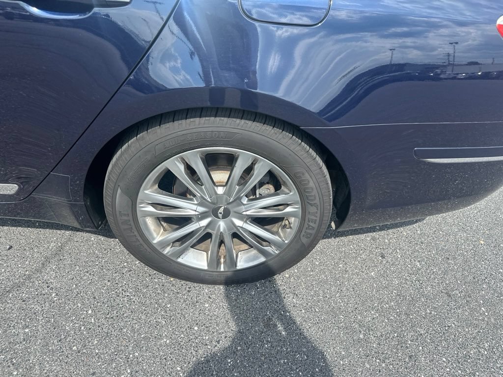 Used 2011 Hyundai Genesis 4.6 RWD image 8