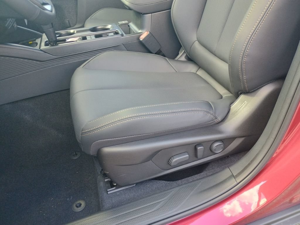New 2026 Subaru Outback Limited AWD/4WD image 10