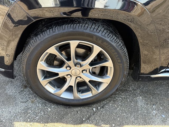Certified 2020 Jeep Grand Cherokee Summit AWD/4WD image 11