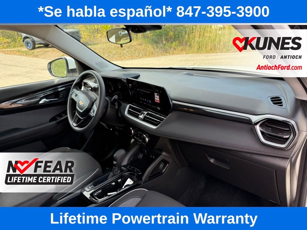 Used 2024 Chevrolet TrailBlazer LT w/ Driver Confidence Package image 17