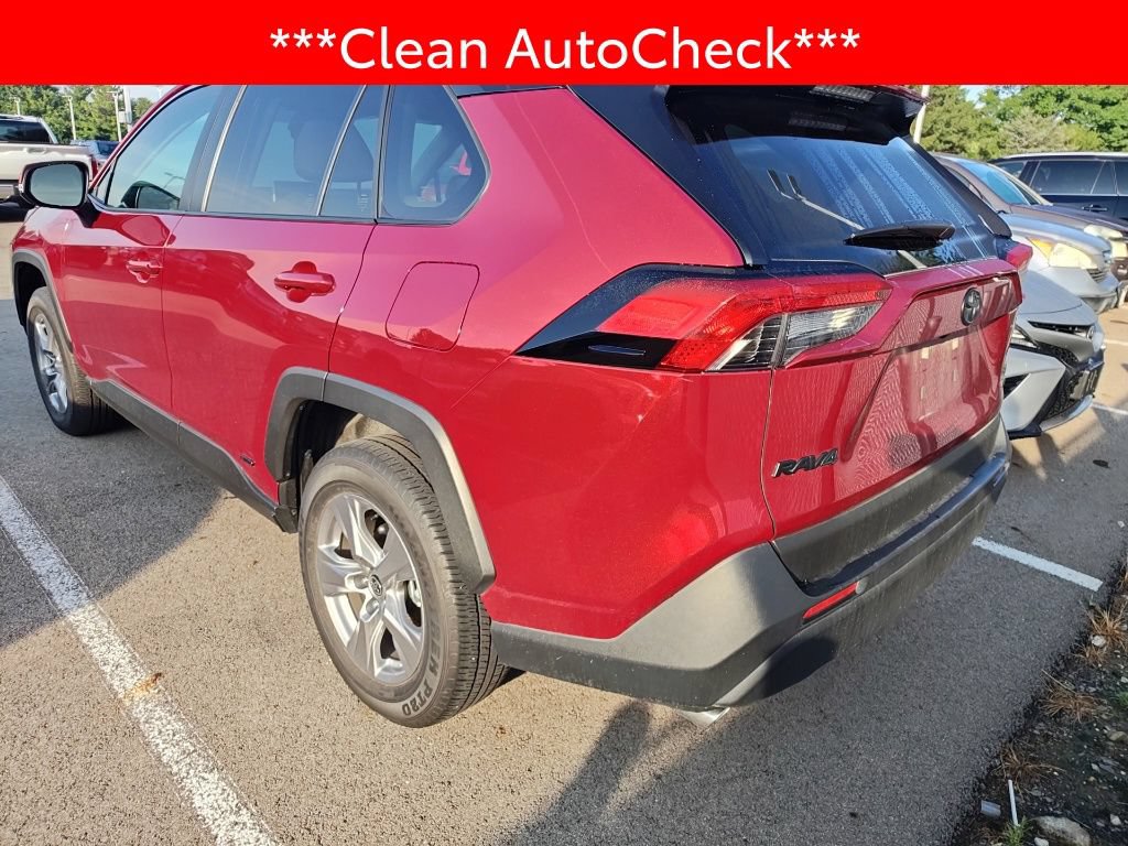 Used 2023 Toyota RAV4 XLE w/ Convenience Package AWD/4WD image 4