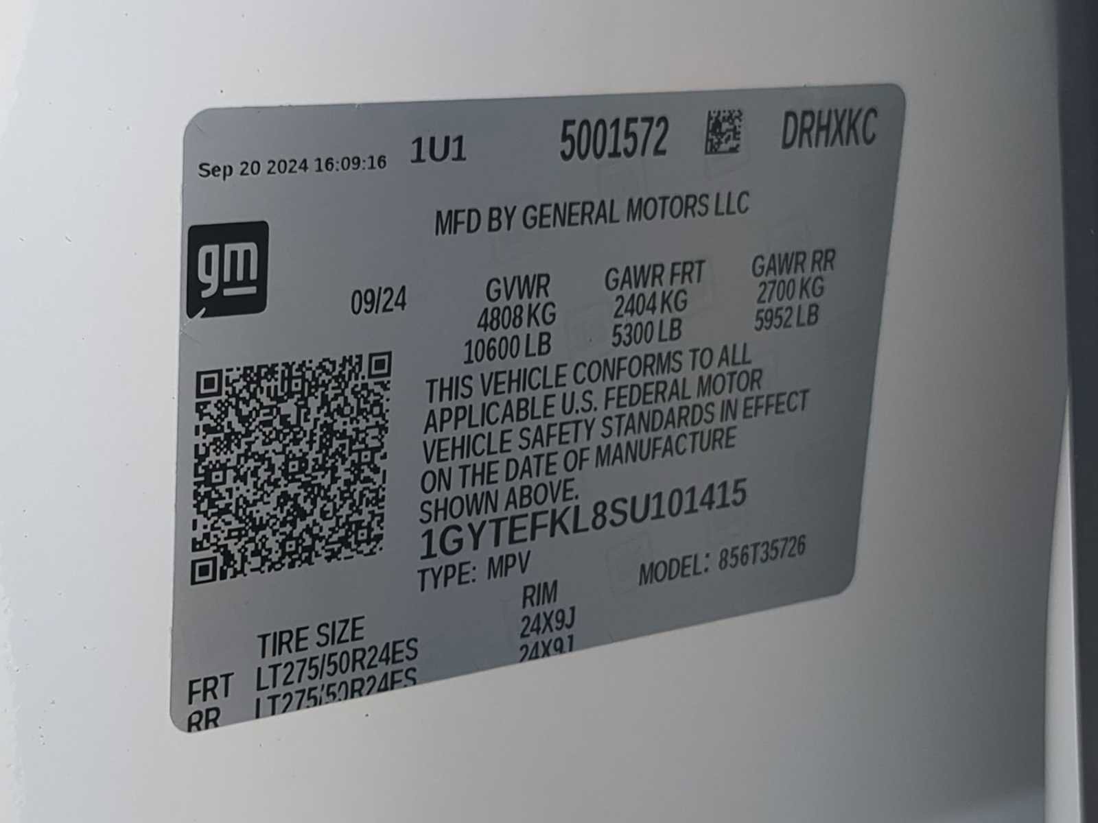 New 2025 Cadillac Escalade IQ Sport 2 image 29