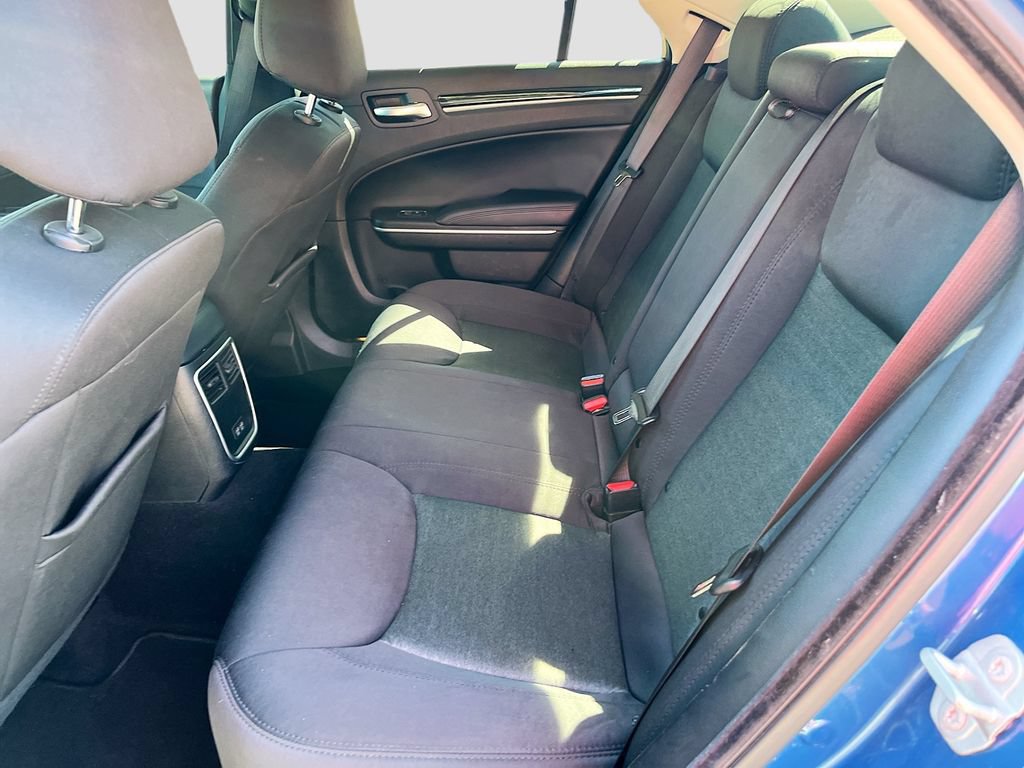 Used 2023 Chrysler 300 Touring w/ Sport Appearance Package RWD image 22
