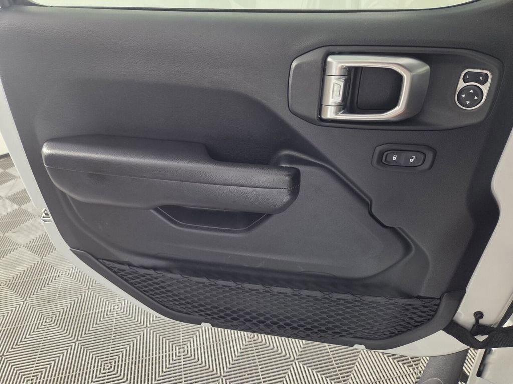 Used 2019 Jeep Wrangler Unlimited Sport S AWD/4WD image 20