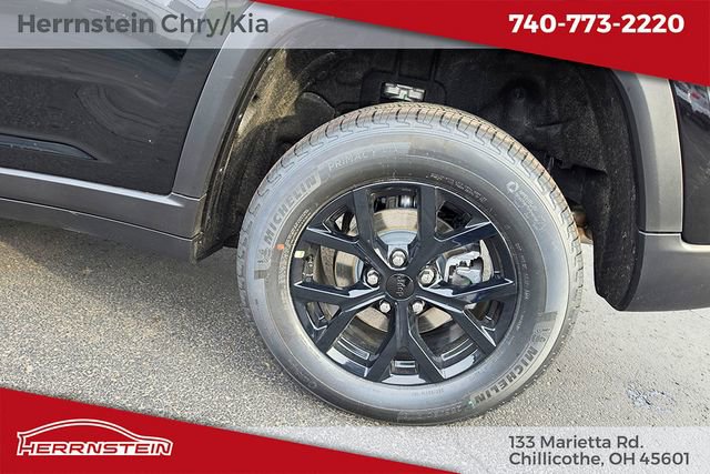 New 2026 Jeep Grand Cherokee Laredo image 23