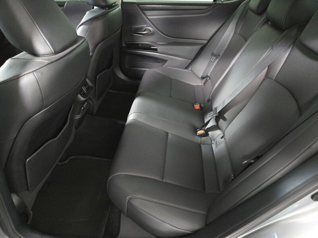 Certified 2022 Lexus ES 350 w/ Premium Package image 15