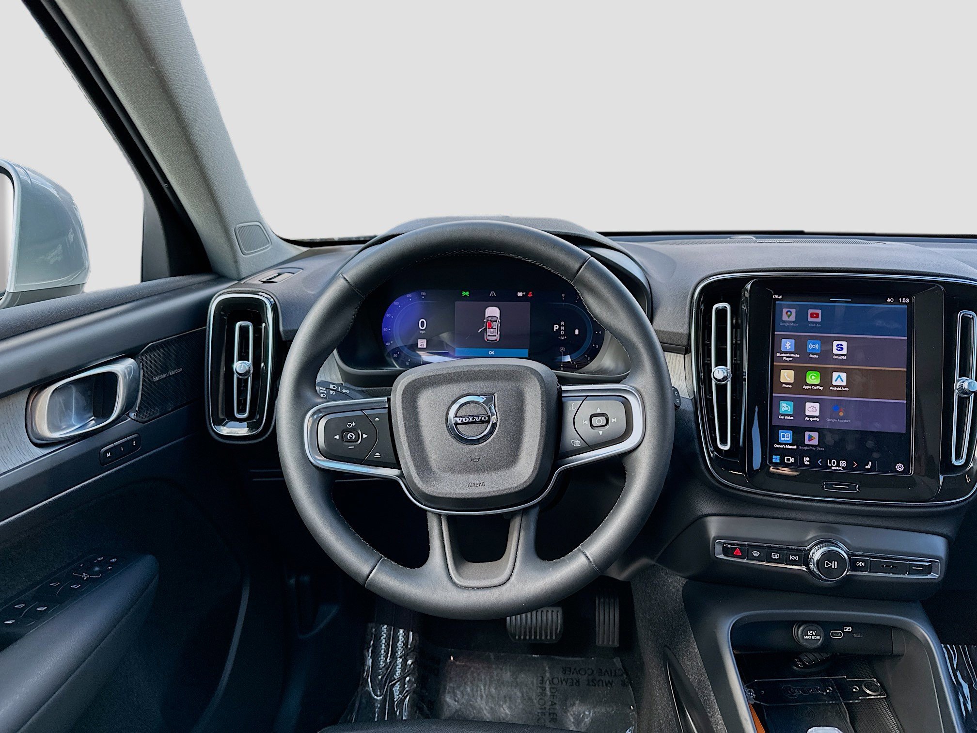 Used 2023 Volvo XC40 B5 Ultimate w/ Protection Package Premier image 21