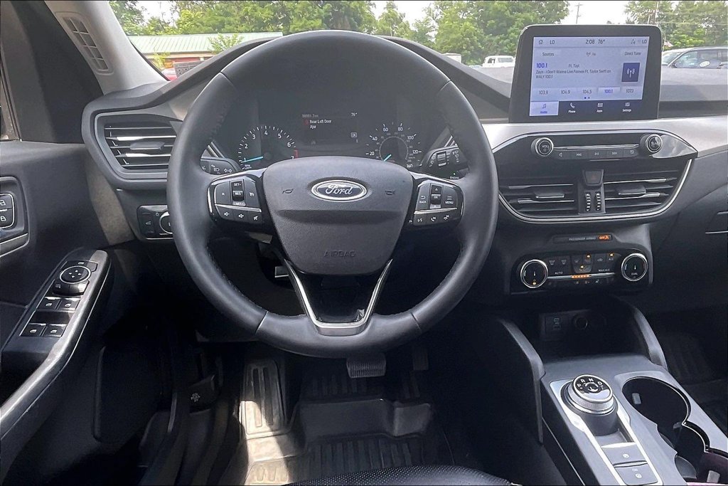 Used 2022 Ford Escape SEL AWD/4WD image 5