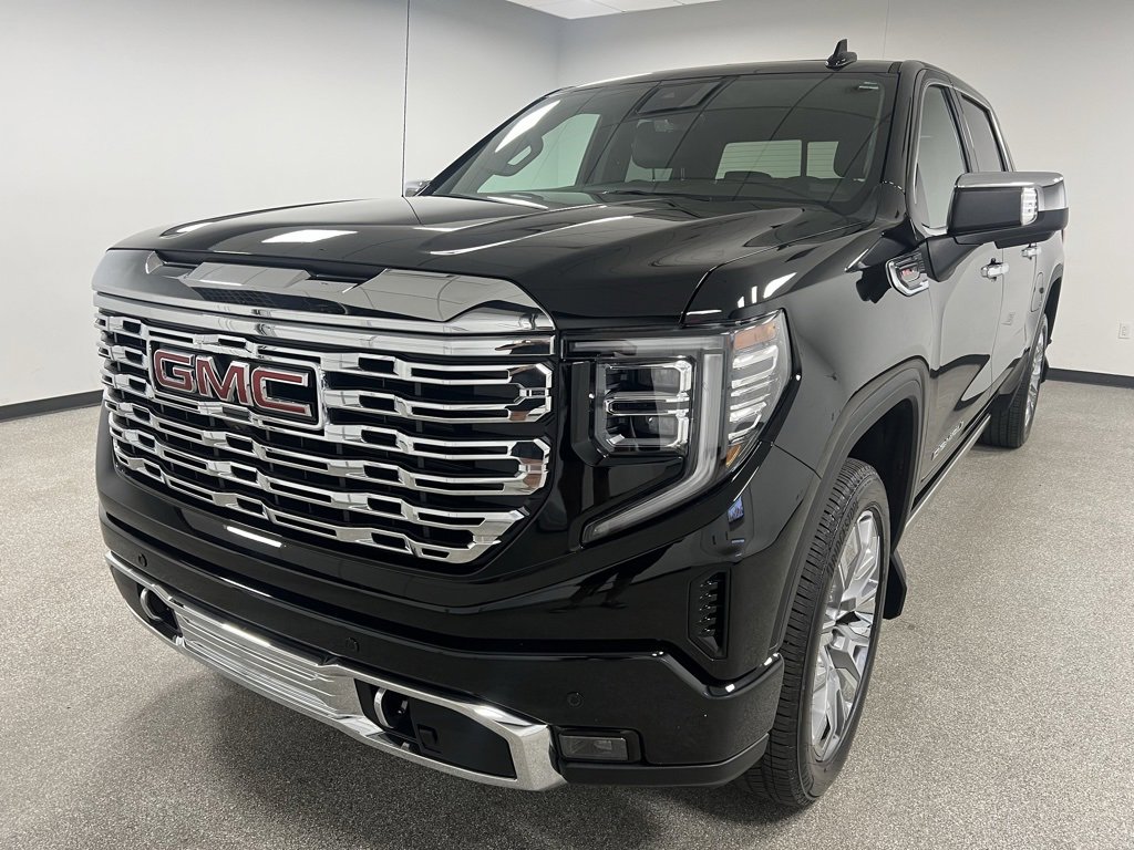 Used 2025 GMC Sierra 1500 Denali w/ Denali Reserve Package image 5