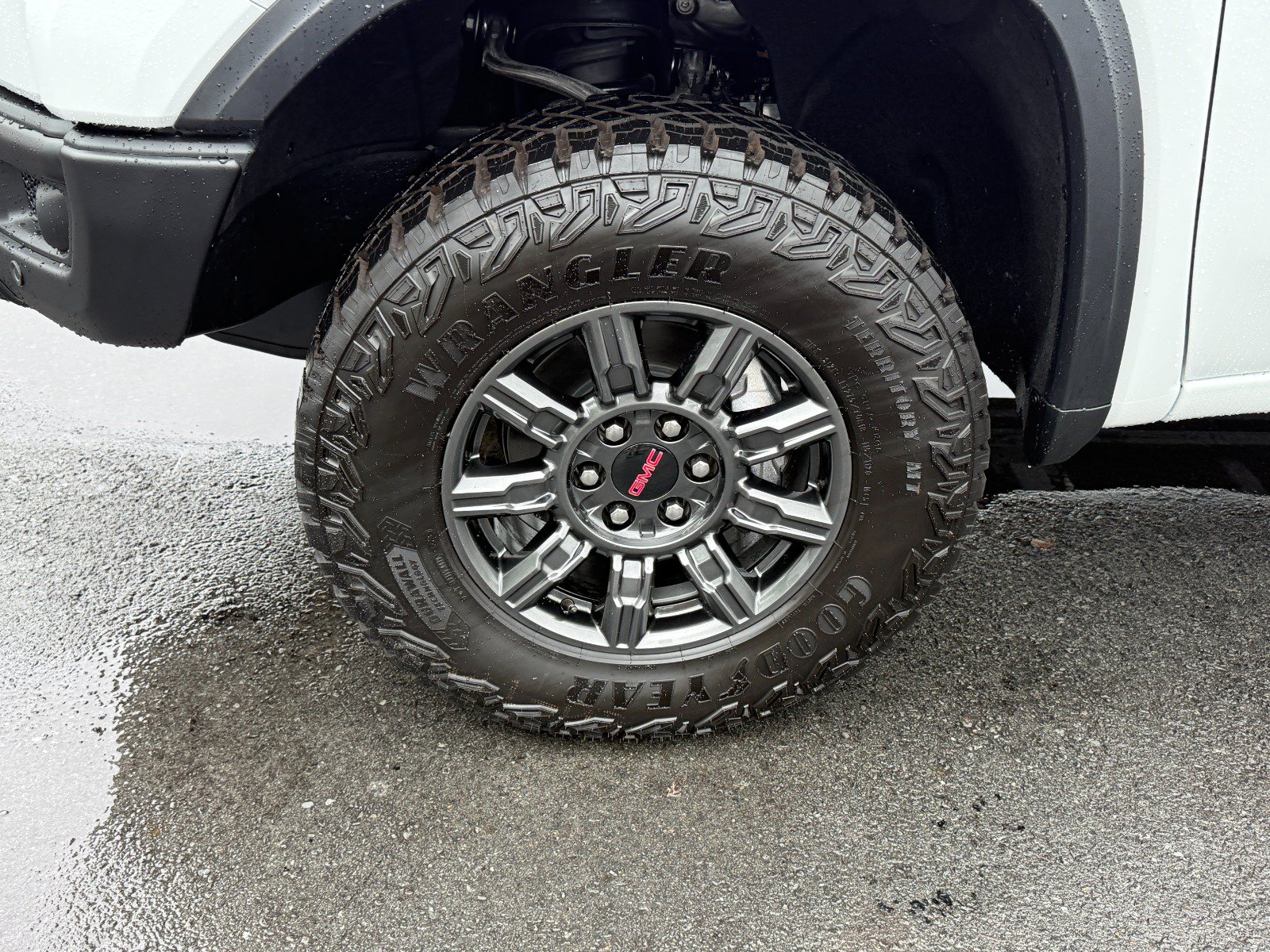 New 2026 GMC Sierra 1500 AT4X AWD/4WD image 9