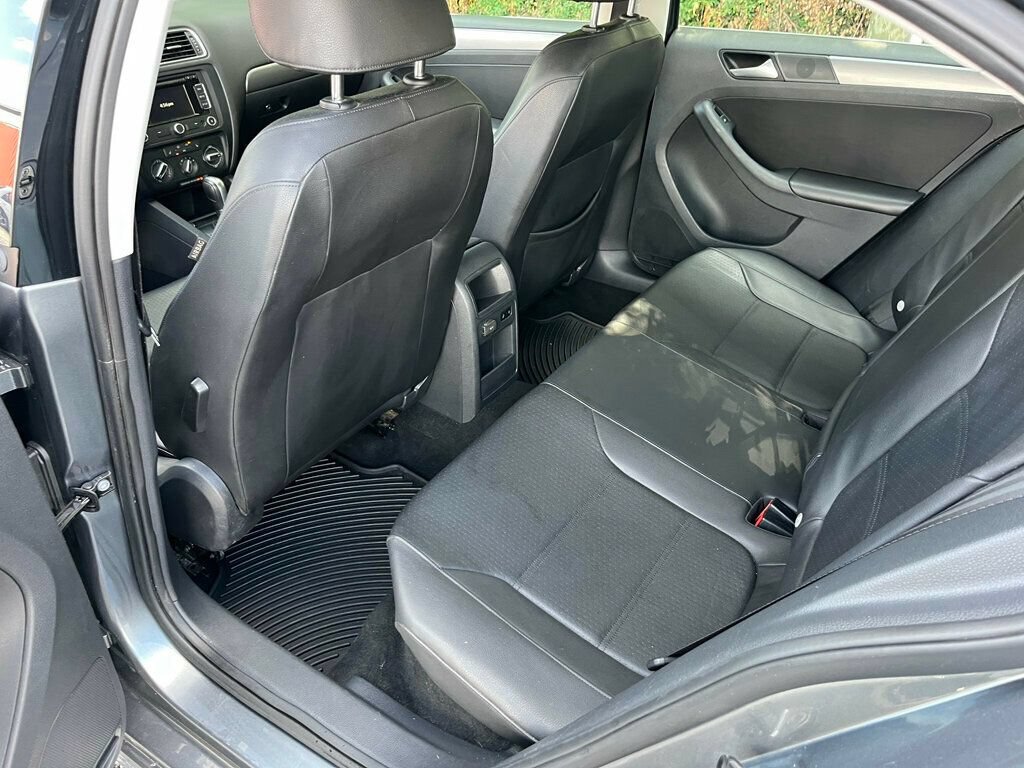 Used 2014 Volkswagen Jetta TDI FWD image 30