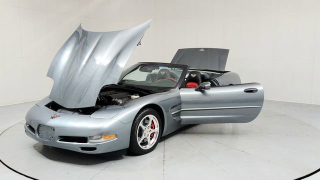 Used 2004 Chevrolet Corvette Convertible w/ Preferred Equipment Group image 9