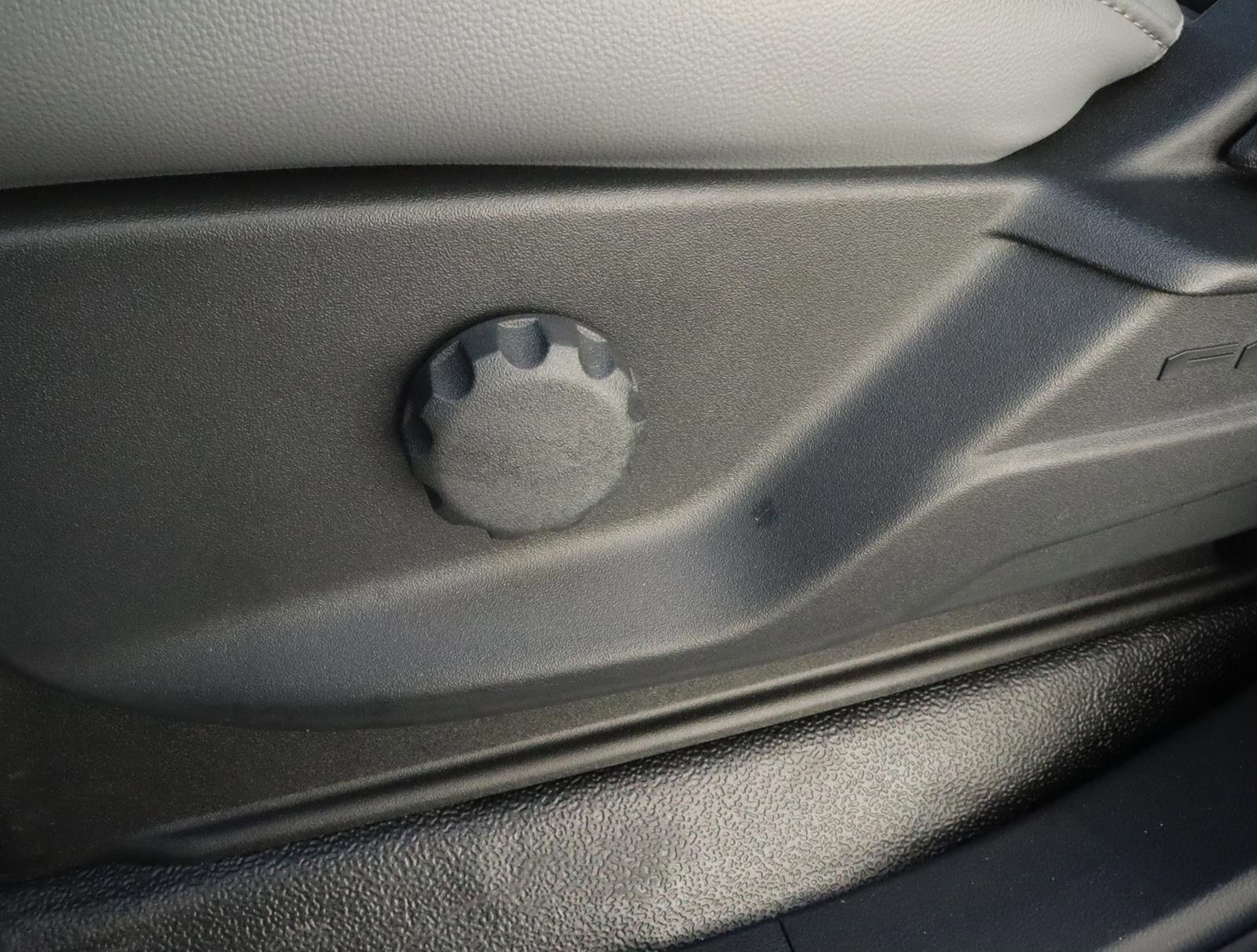 Used 2024 Ford F350 XL w/ XL Chrome Package image 21