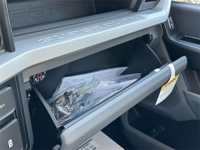 New 2025 Ford F550 4x4 Regular Cab Super Duty w/ XL Chrome Package image 26