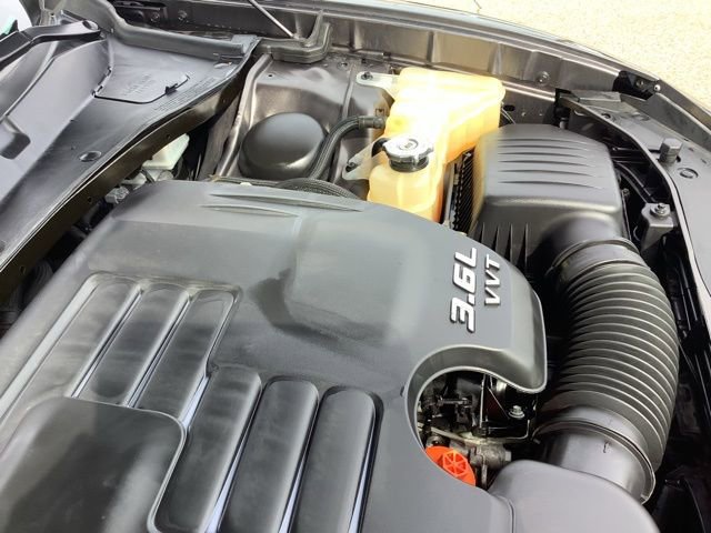 Used 2020 Dodge Charger SXT w/ Leather Interior Group image 25