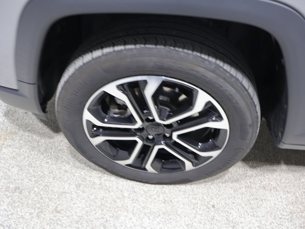 Used 2022 Jeep Compass Limited AWD/4WD image 9