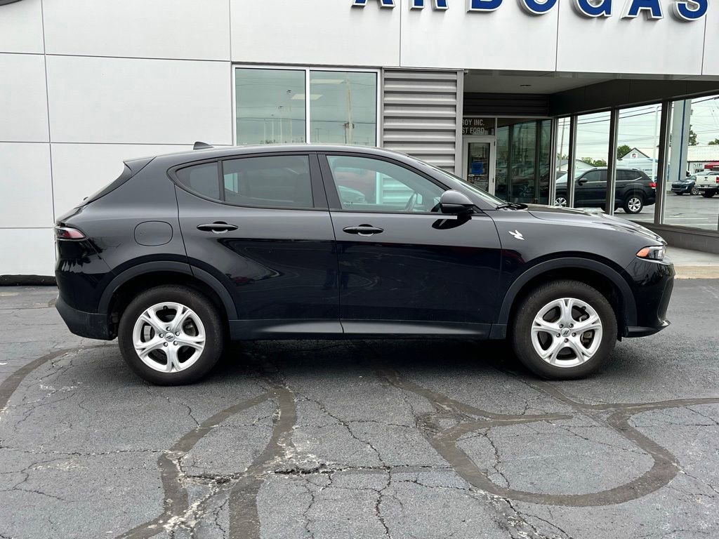Used 2023 Dodge Hornet GT w/ Cold Weather Group AWD/4WD image 5