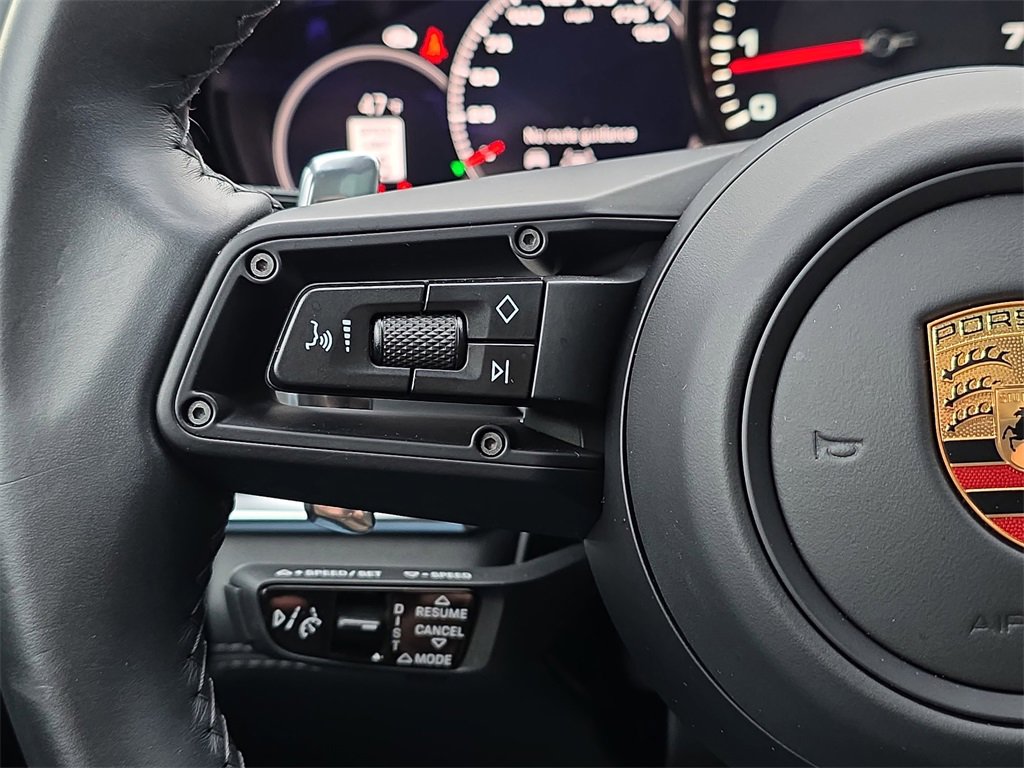 Used 2023 Porsche Panamera 4 Platinum Edition image 20