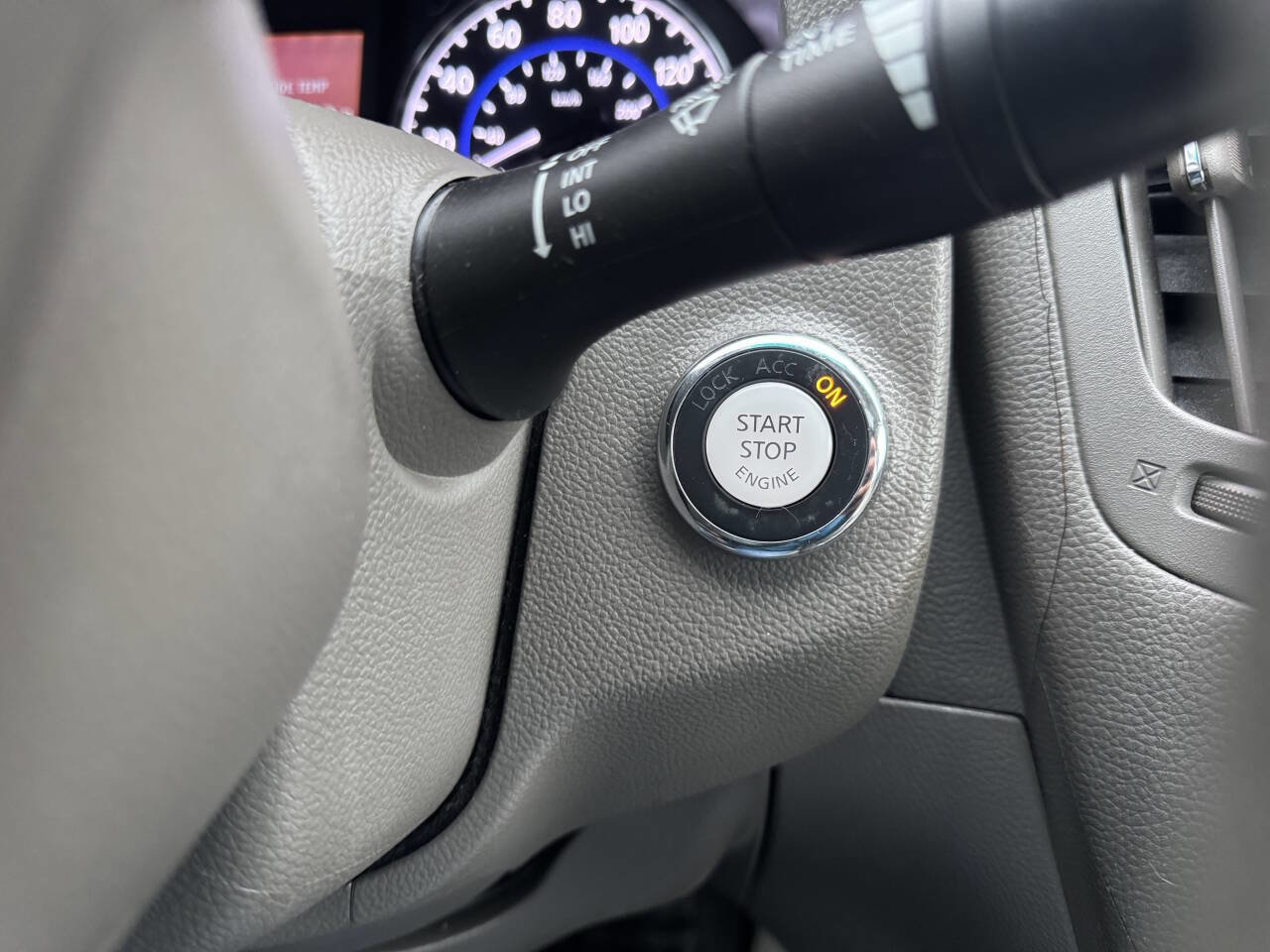 Used 2011 INFINITI G37 x w/ Premium Pkg image 33