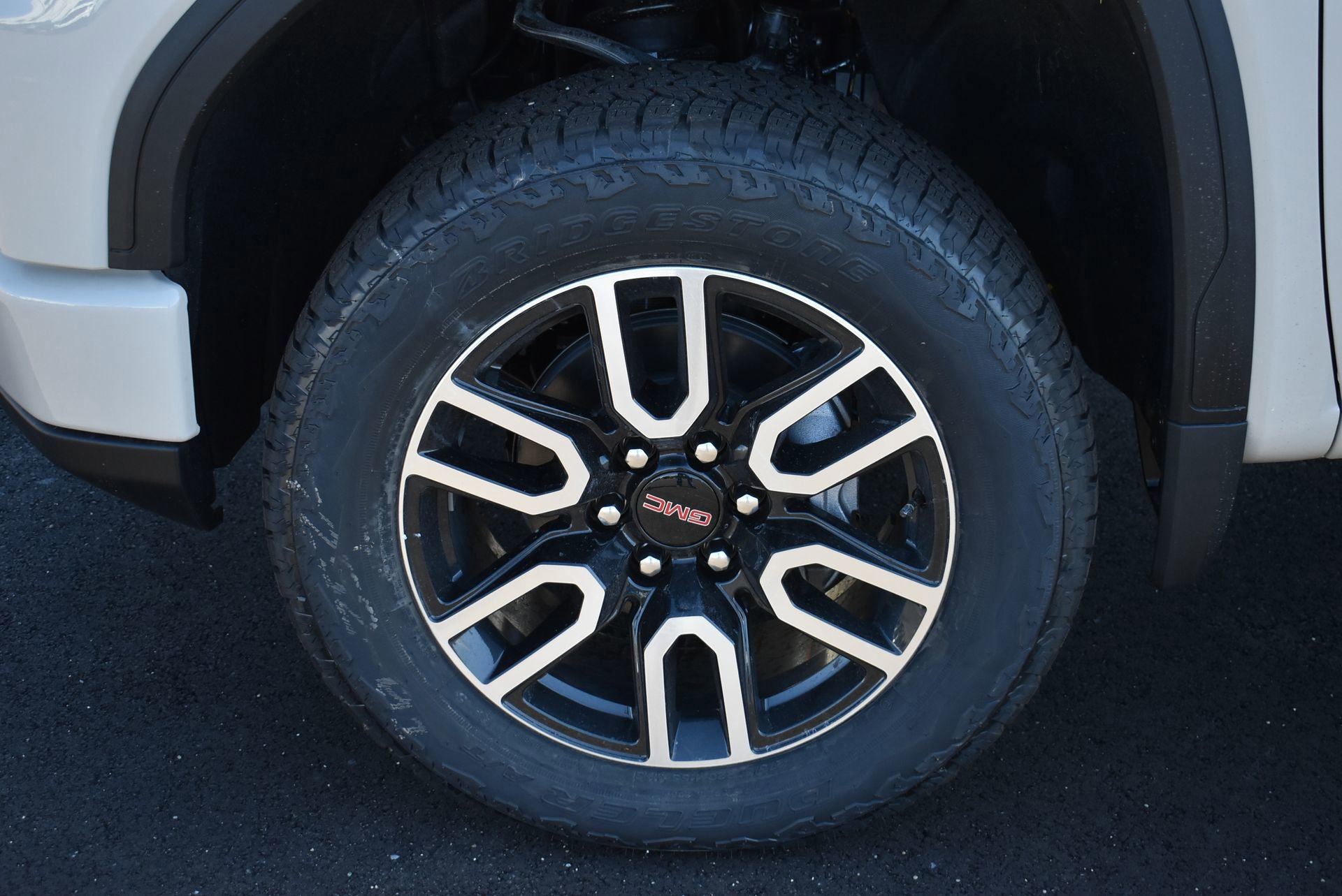 New 2026 GMC Sierra 1500 AT4 w/ Technology Package image 10